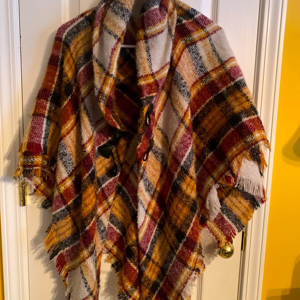 Ladies Cape-New.